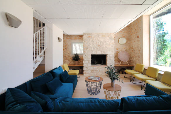 43f06c_854ed0e9d584429f936bc042647c14b9~mv2