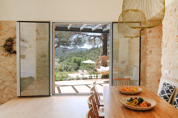 43f06c_fed3f4699a904ade813af84f3885cd66~mv2